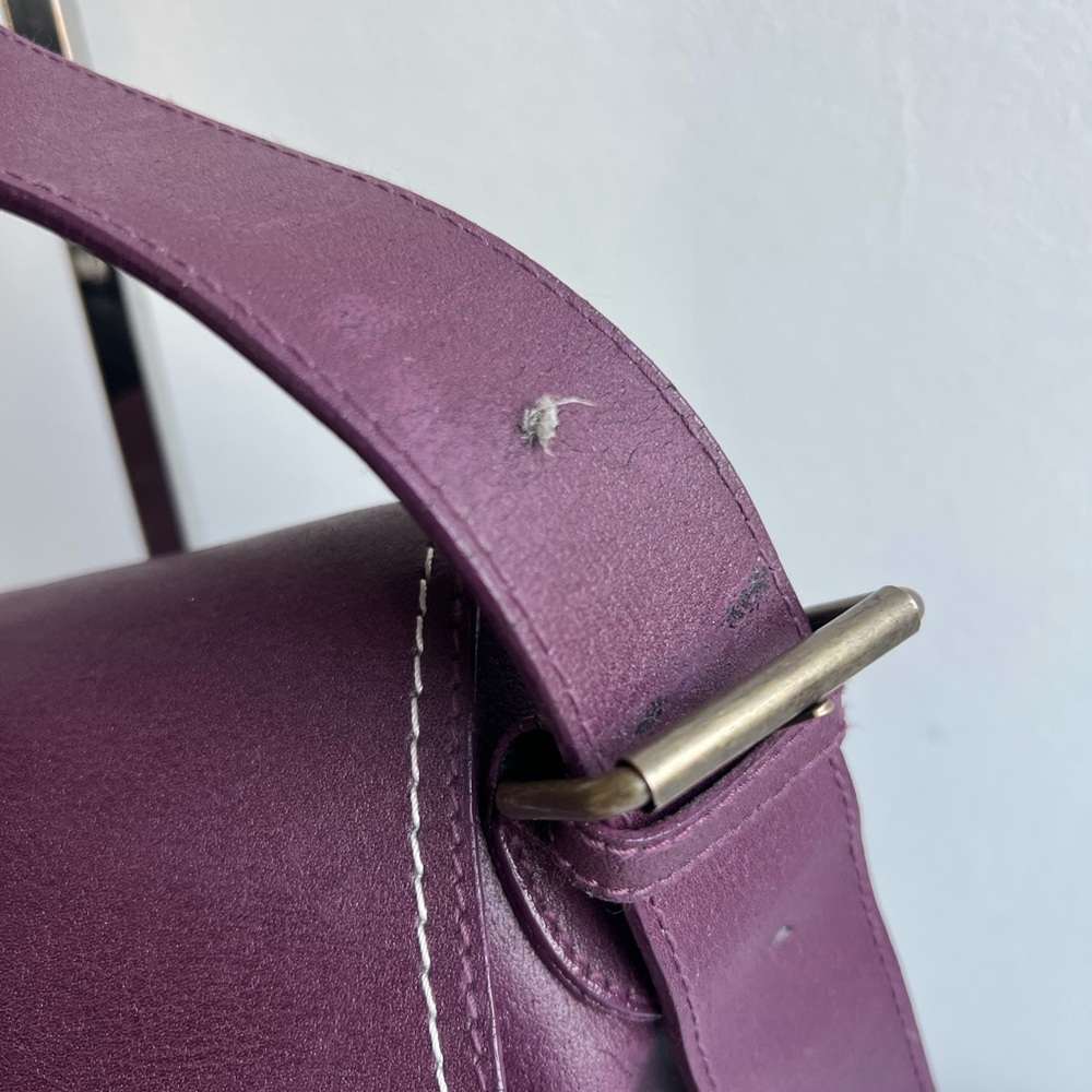 Vintage Purple Leather Saddle Crossbody Bag | Horseshoe Silhouette - Picture 5 of 16